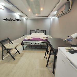 Economy Kamer met een King Size Bed